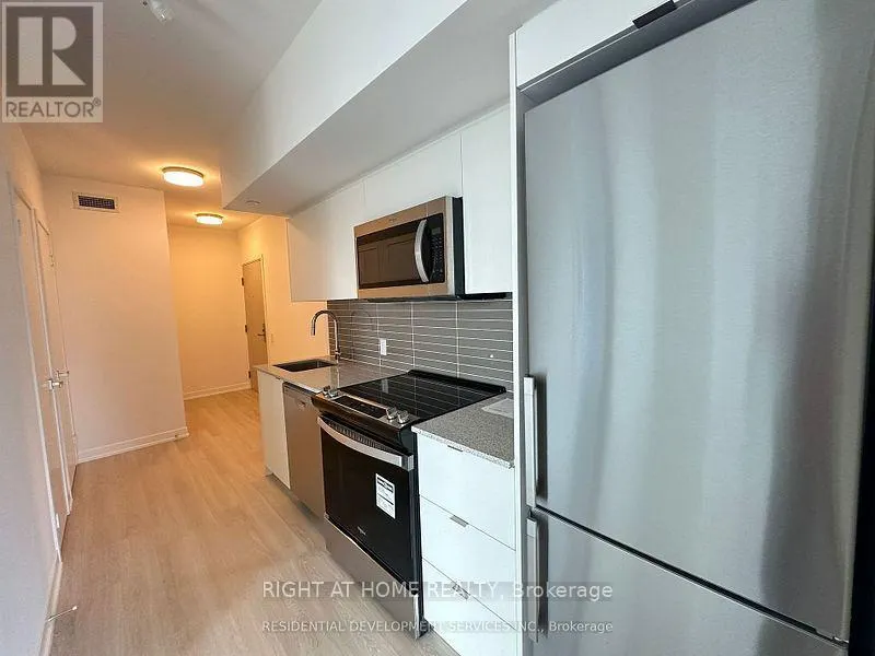 1112 - 500 WILSON AVENUE