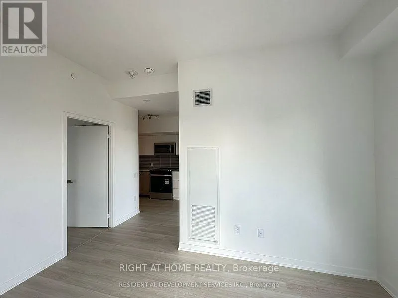 1112 - 500 WILSON AVENUE