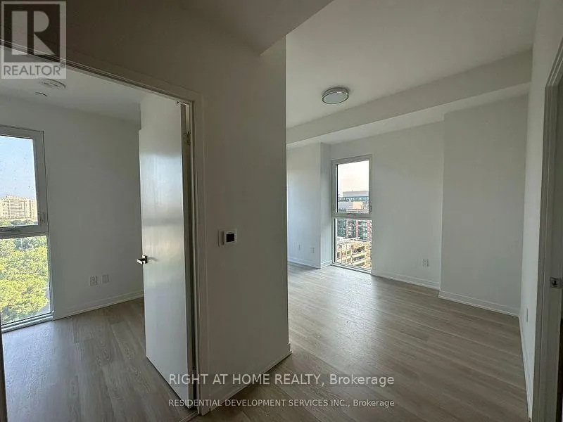1112 - 500 WILSON AVENUE