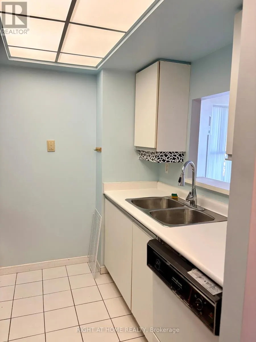 2910 - 5 CONCORDE PLACE