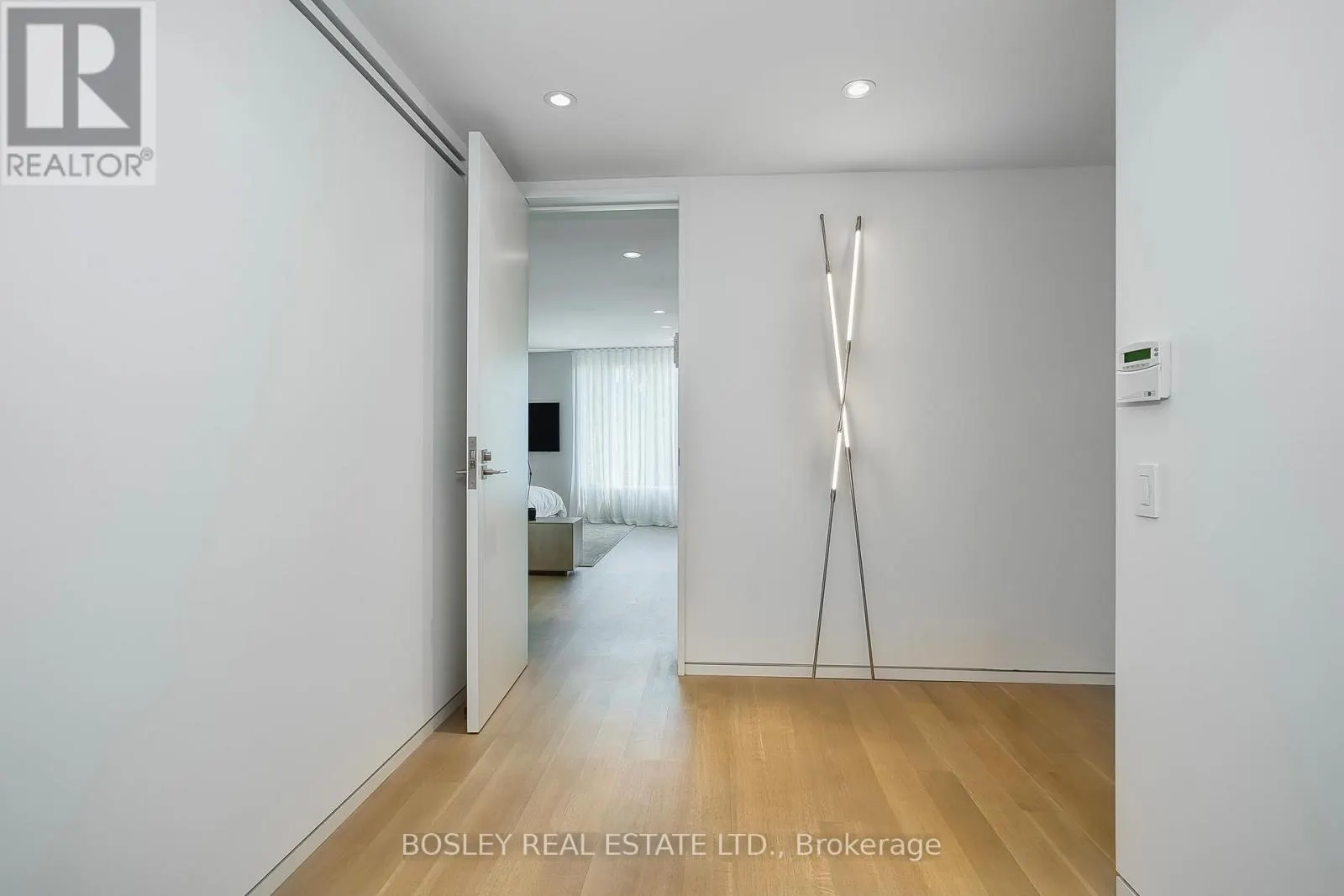 5 EDGECOMBE AVENUE