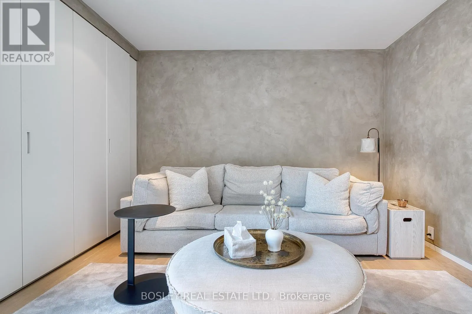 5 EDGECOMBE AVENUE