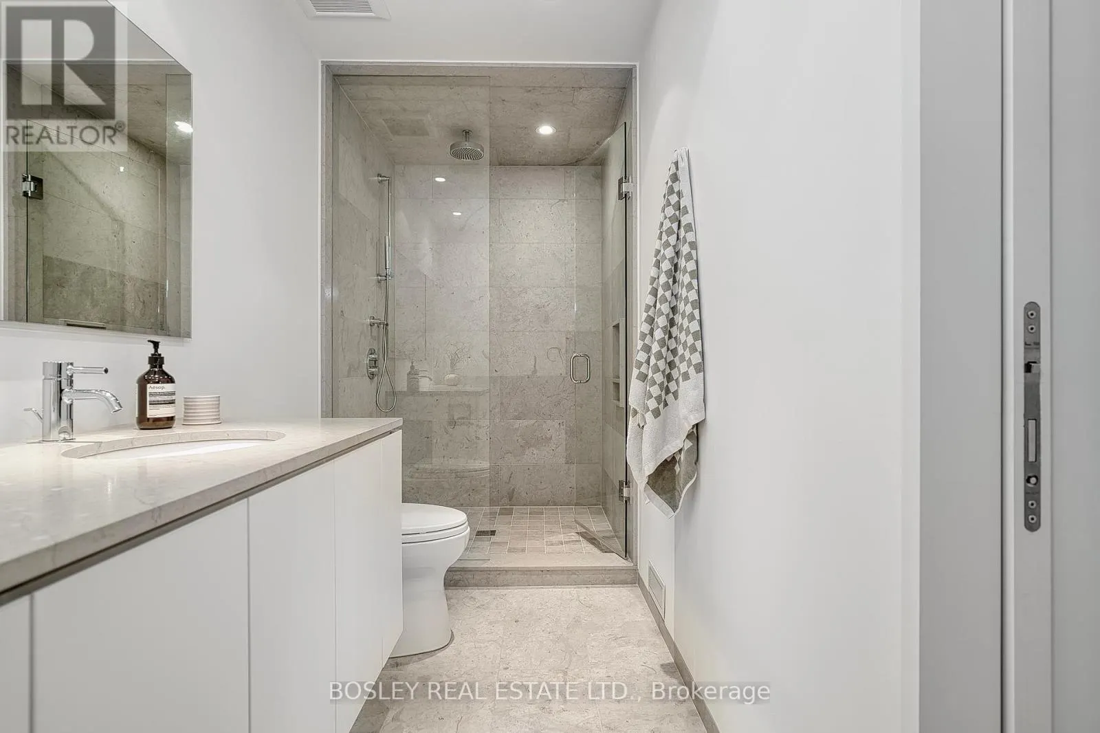5 EDGECOMBE AVENUE