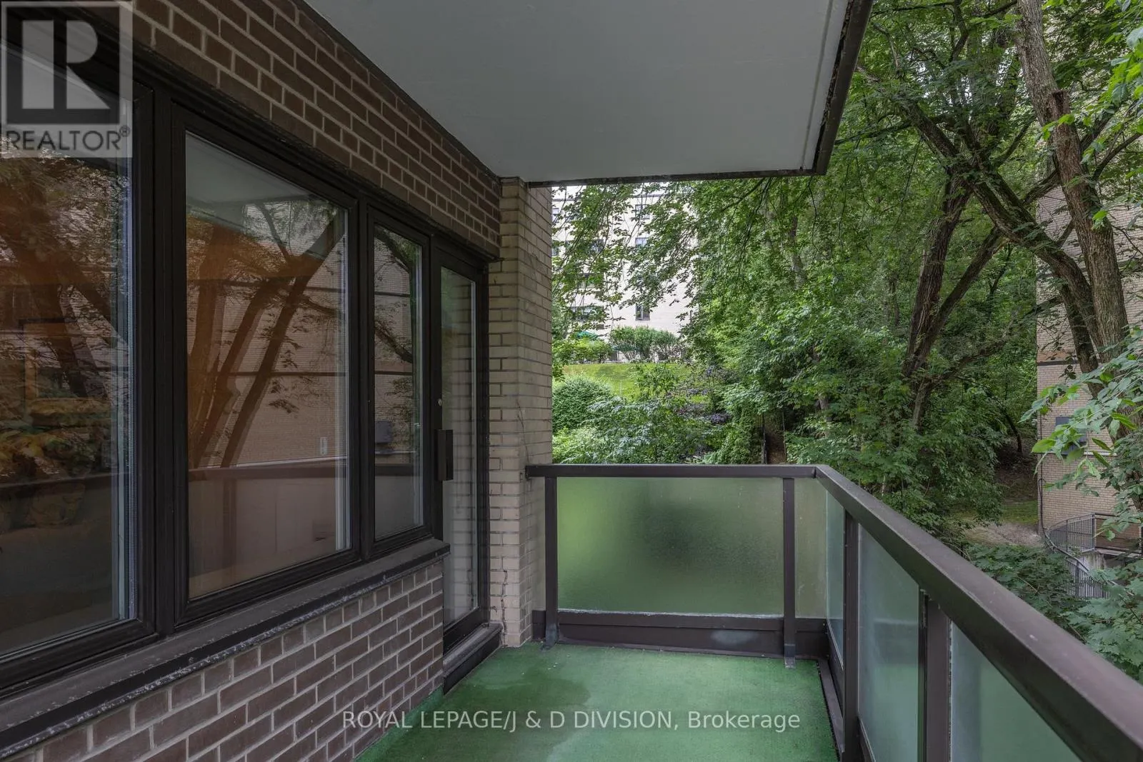 201 - 120 ROSEDALE VALLEY ROAD