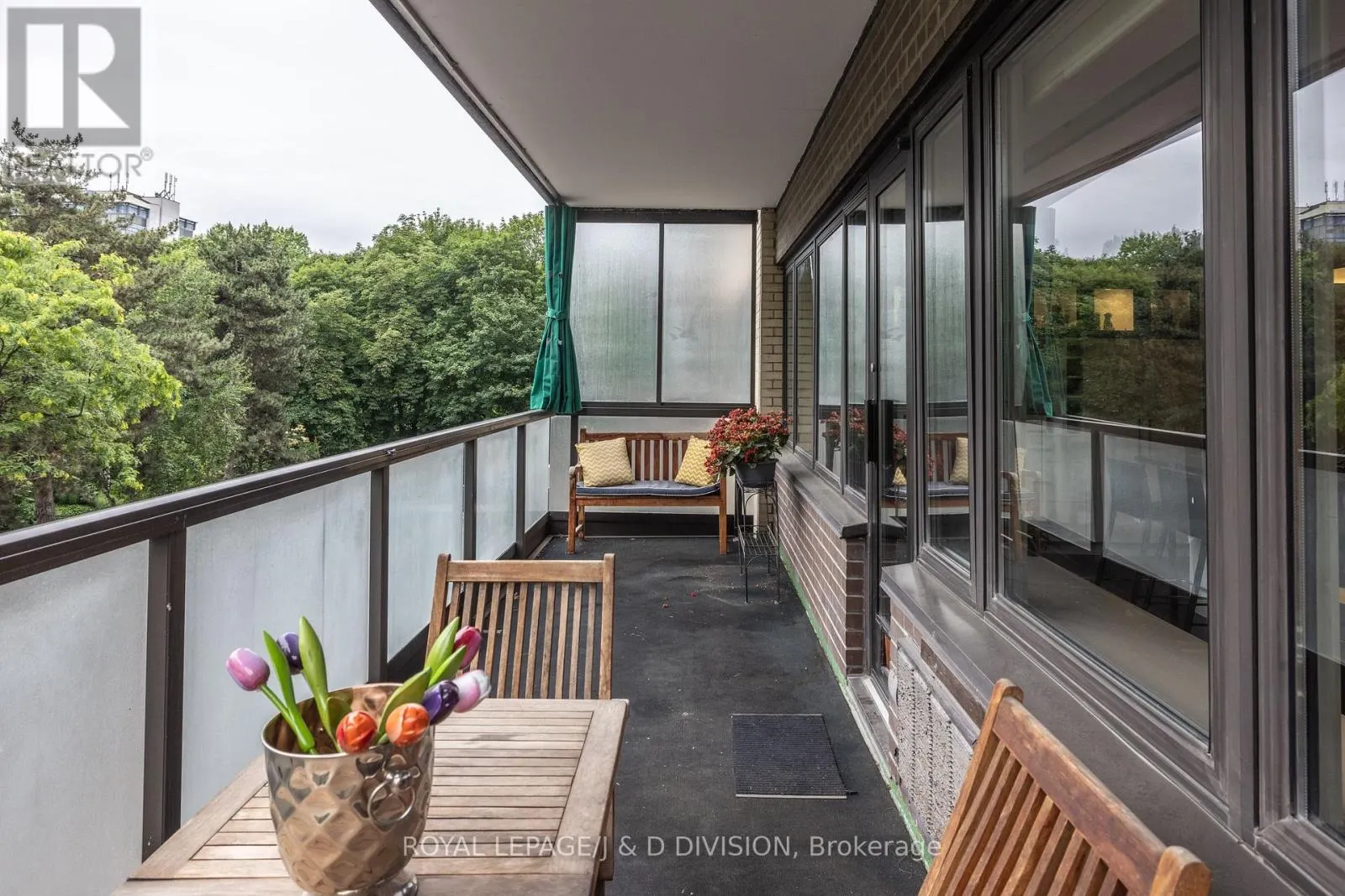 201 - 120 ROSEDALE VALLEY ROAD