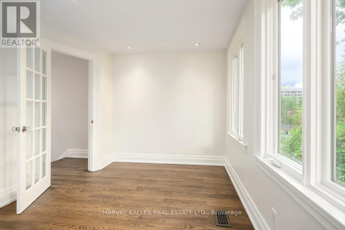 211 COTTINGHAM STREET