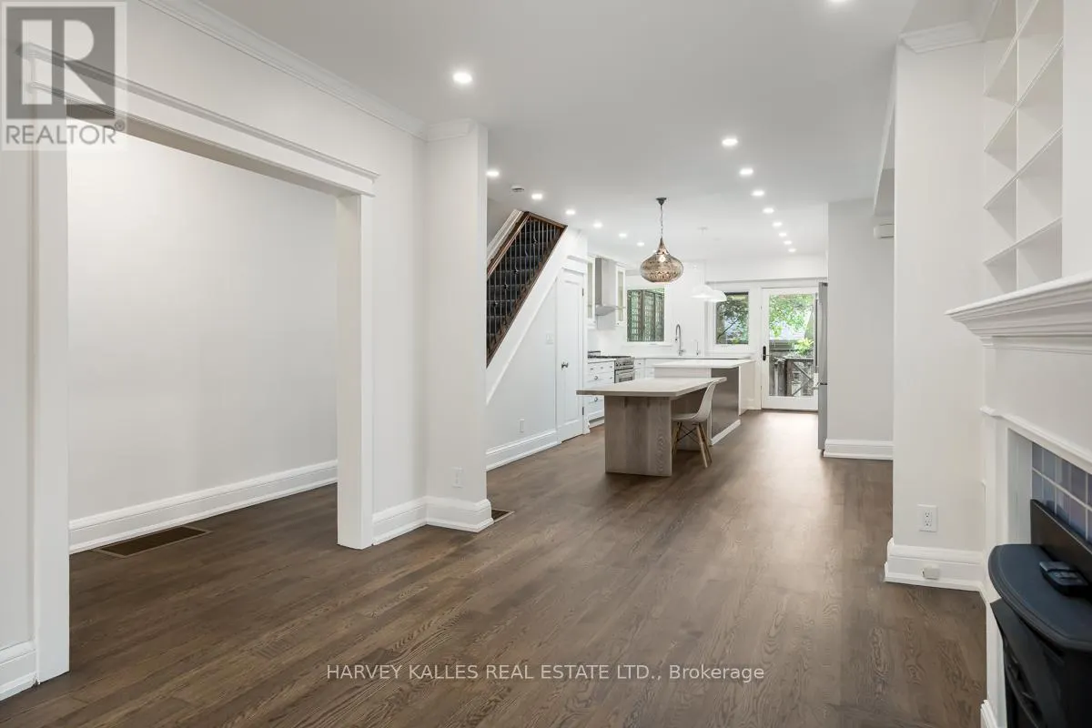 211 COTTINGHAM STREET