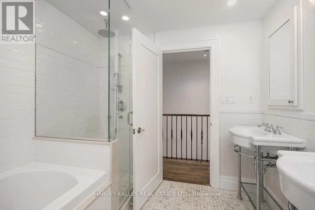 211 COTTINGHAM STREET