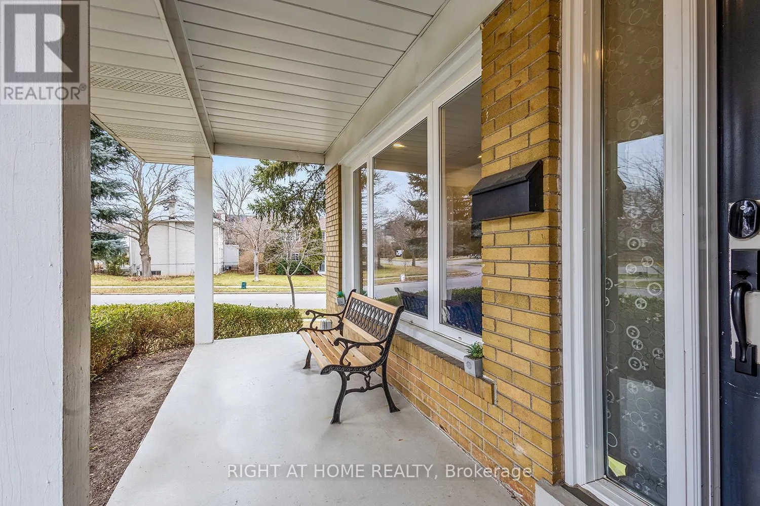 190 NORTHWOOD DRIVE