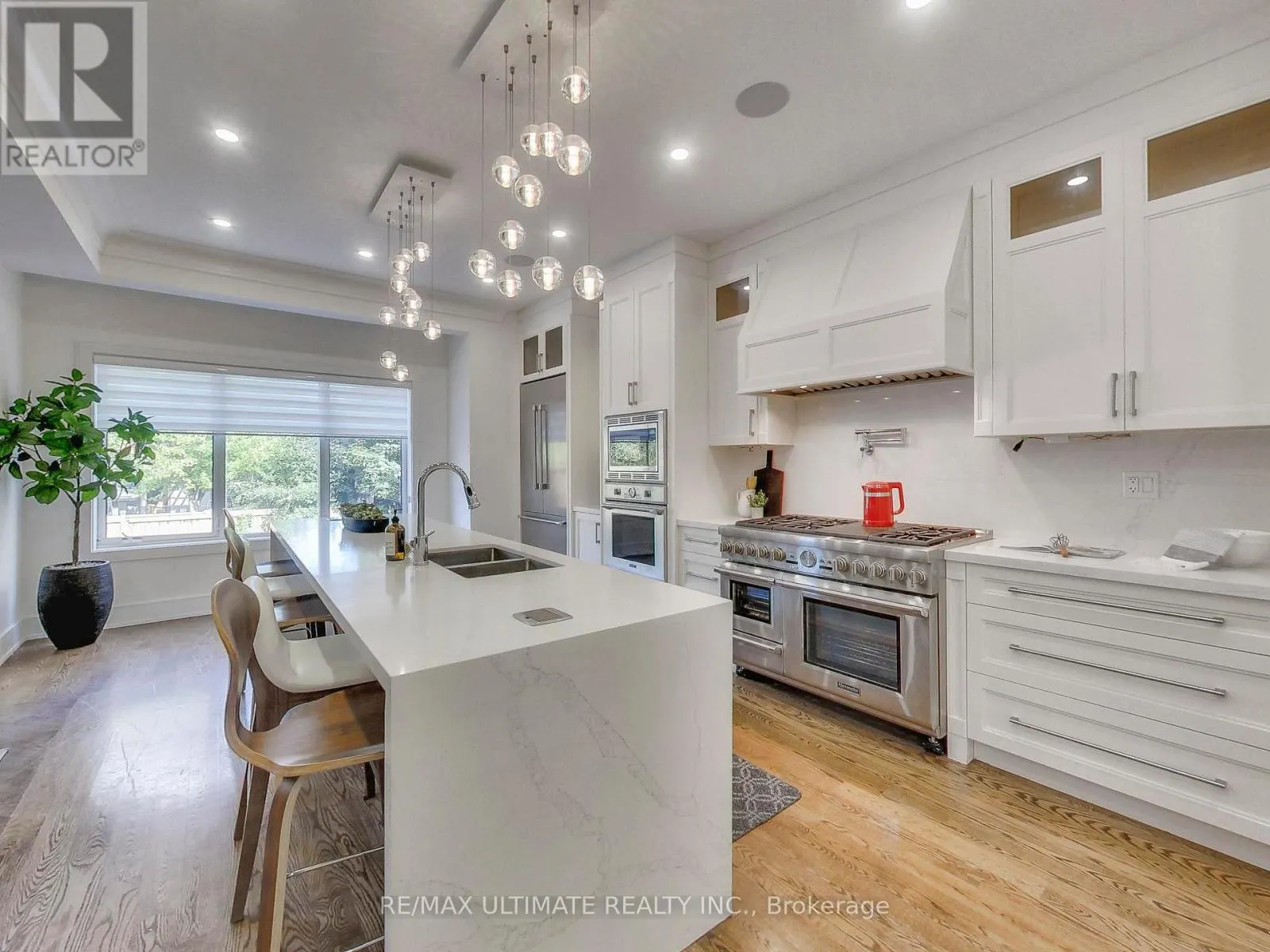 35 FLEMING CRESCENT