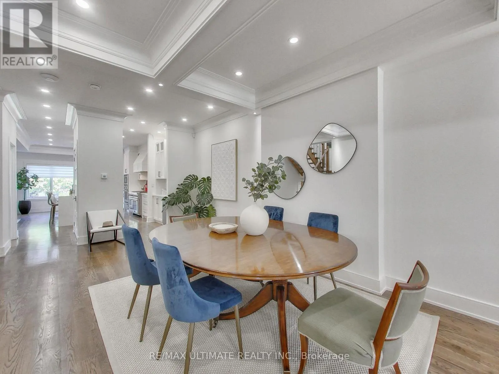 35 FLEMING CRESCENT
