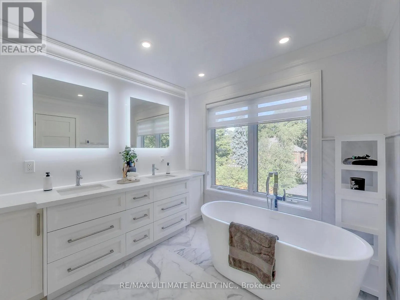 35 FLEMING CRESCENT