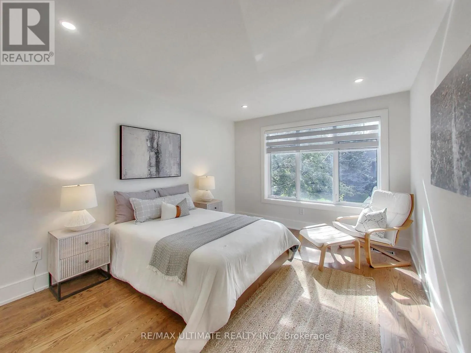 35 FLEMING CRESCENT