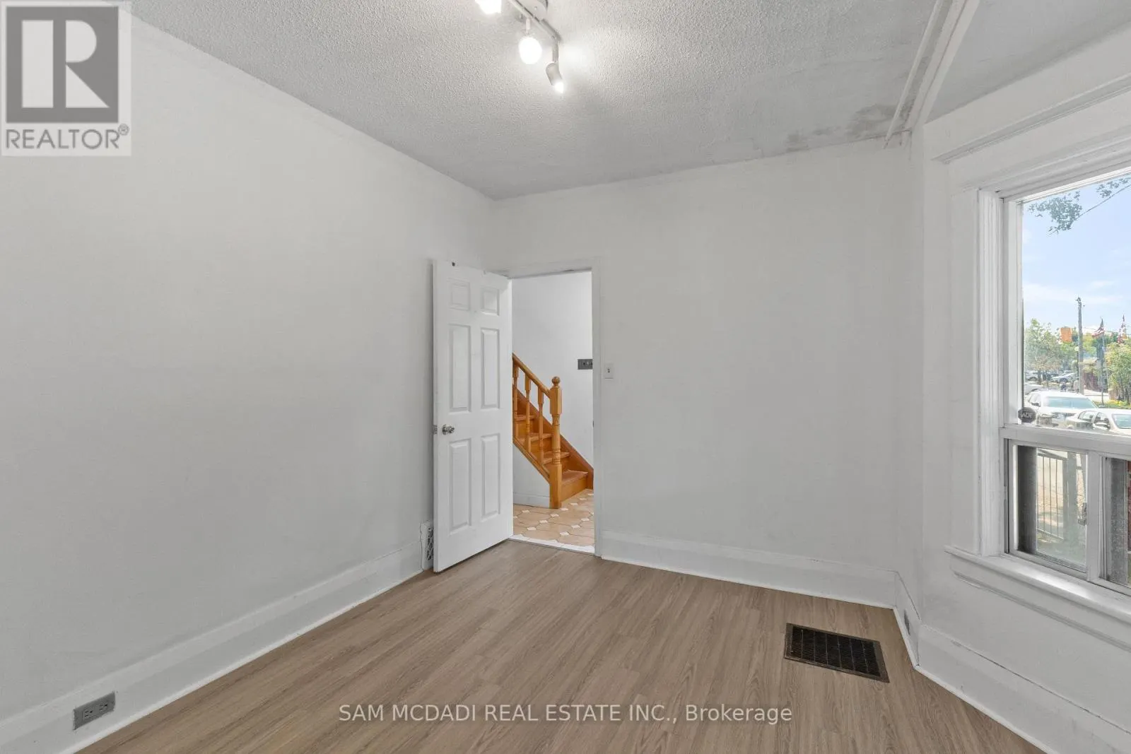 415 CRAWFORD STREET