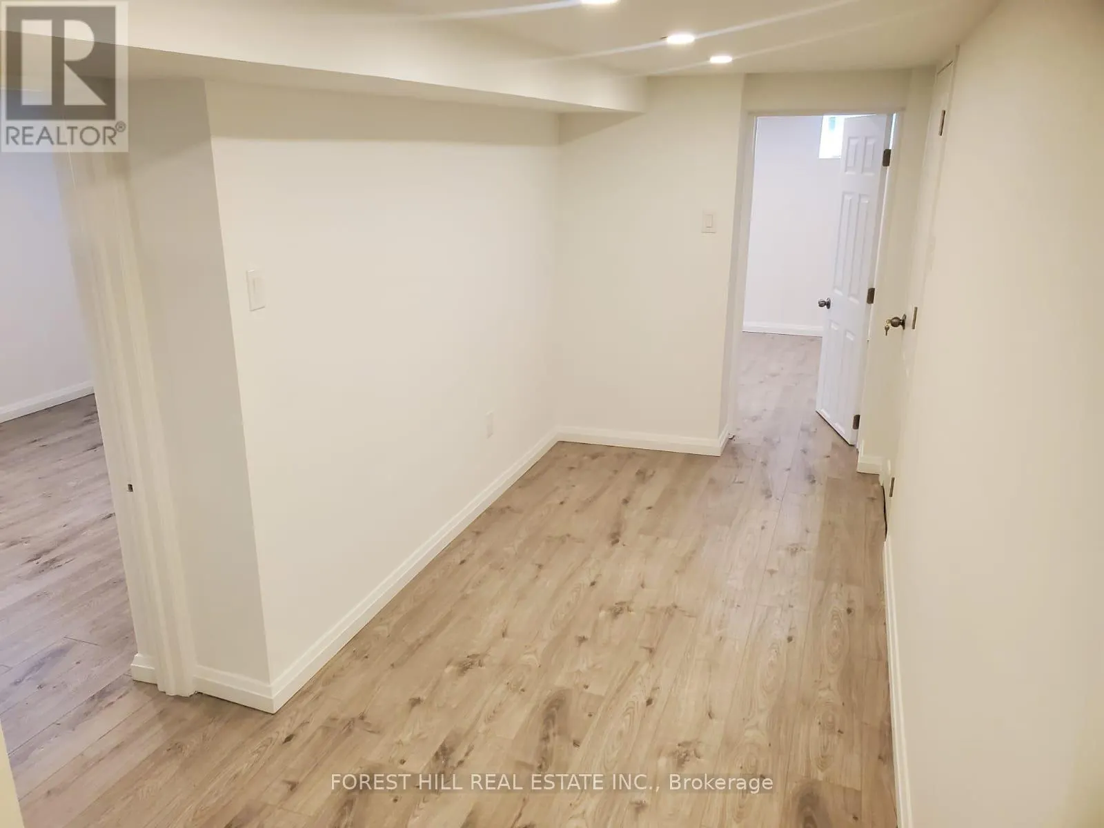 BASEMENT - 284 HOUNSLOW AVENUE