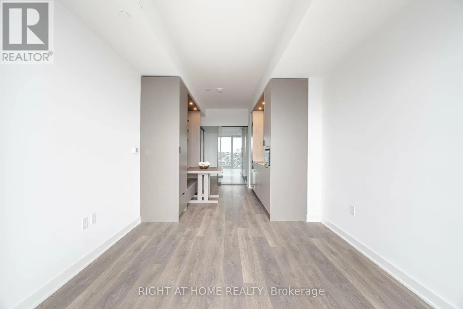 4403 - 55 CHARLES STREET E