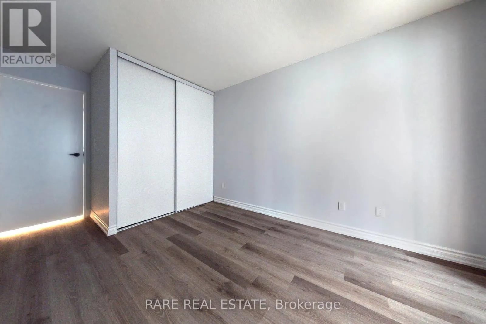 206 - 5785 YONGE STREET