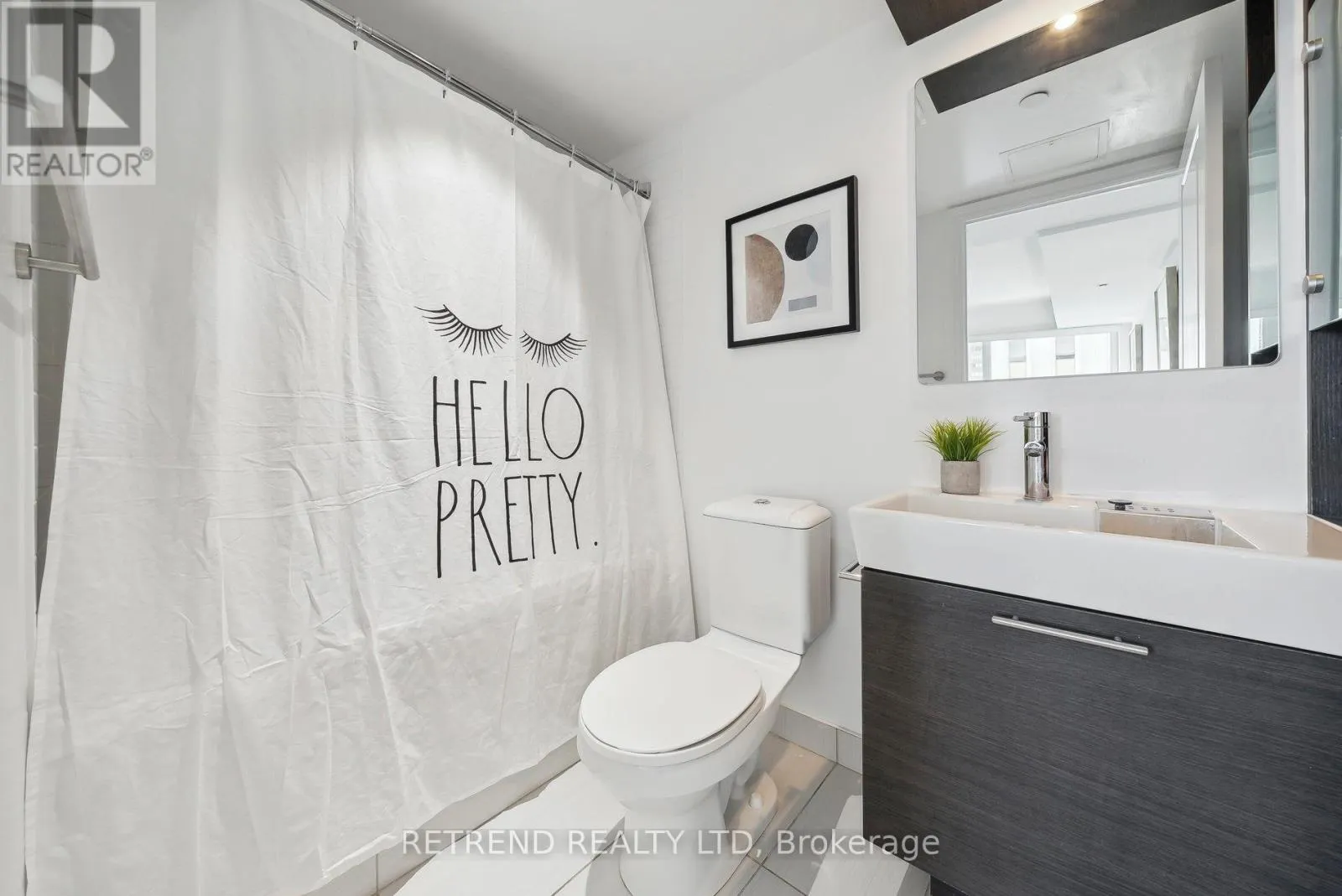 1004 - 386 YONGE STREET