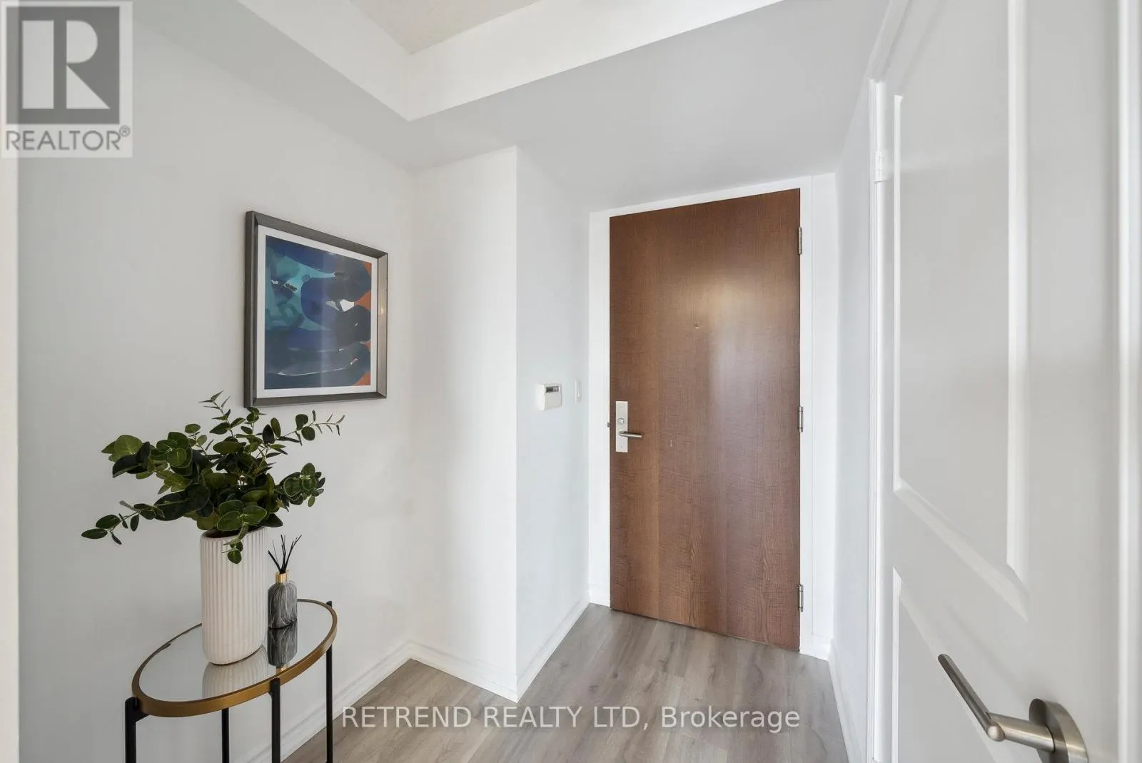 1004 - 386 YONGE STREET