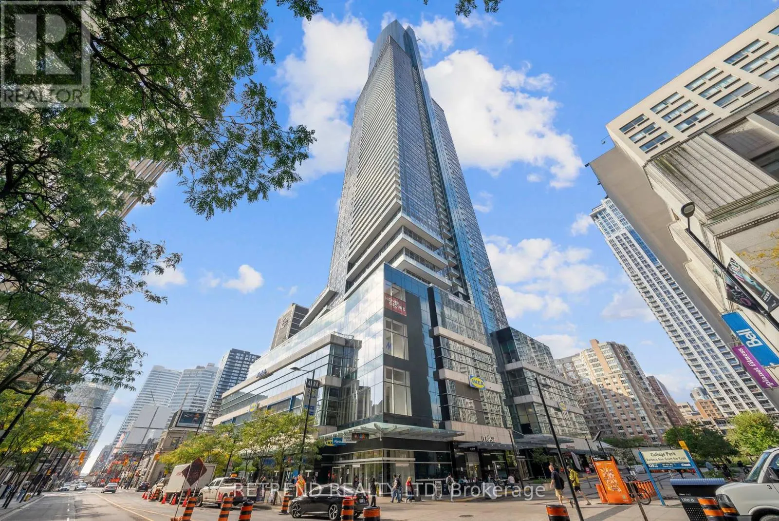 1004 - 386 YONGE STREET