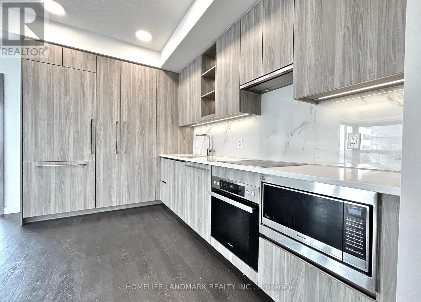 1002 - 25 MCMAHON DRIVE