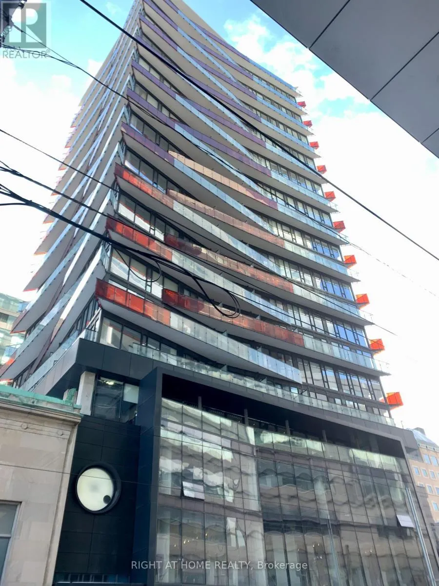2407 - 215 QUEEN STREET W