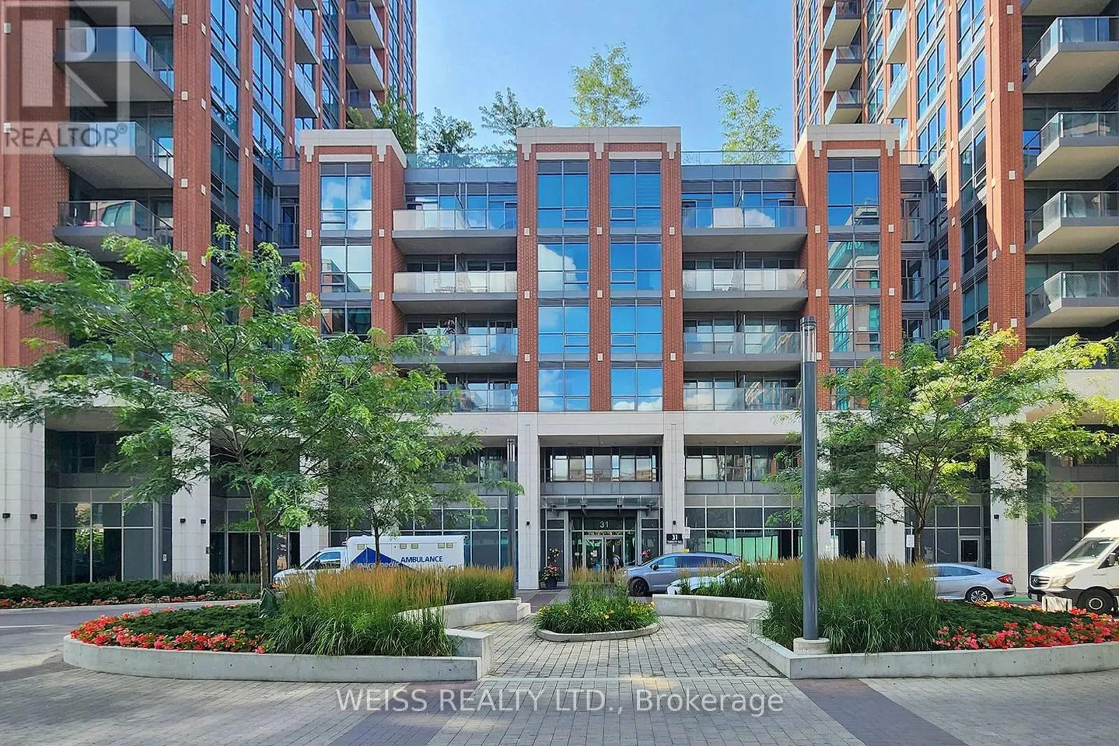 221 - 31 TIPPETT ROAD