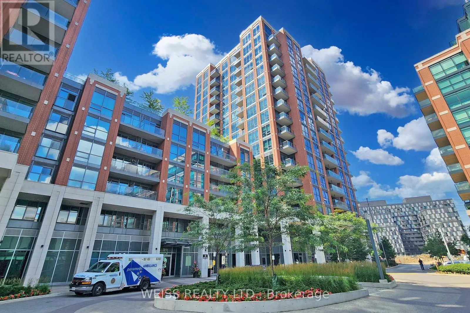 221 - 31 TIPPETT ROAD