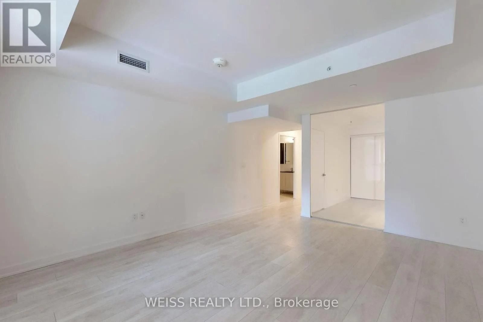221 - 31 TIPPETT ROAD