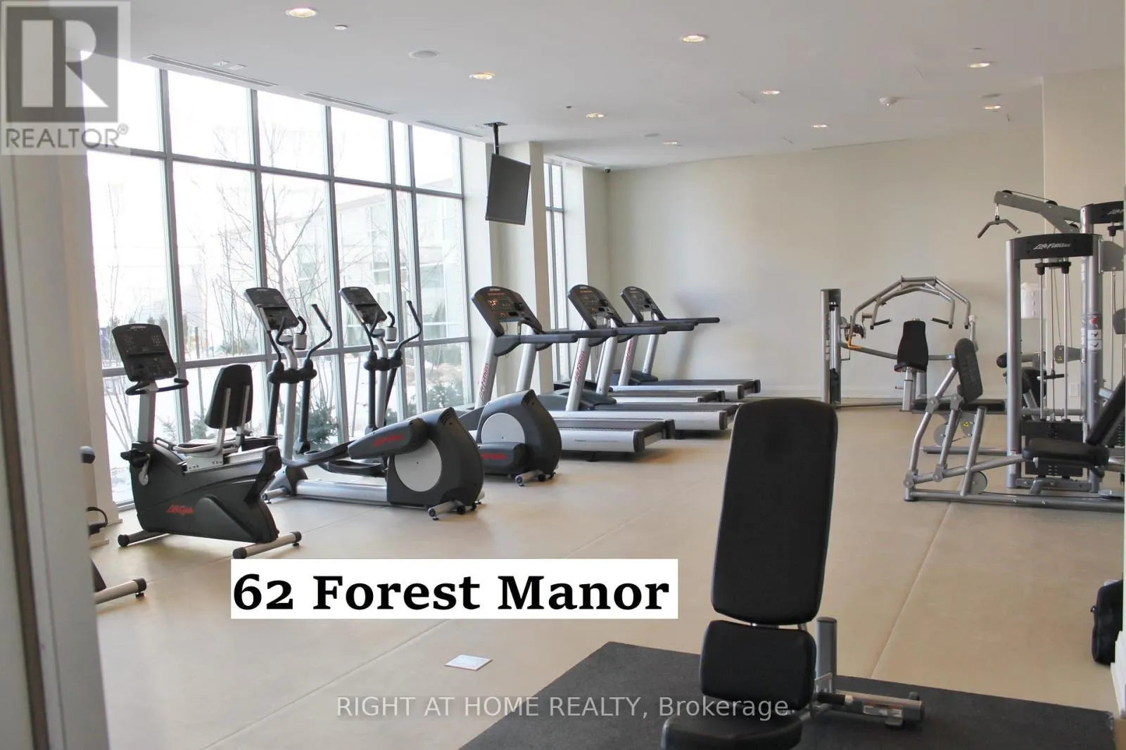 1010 - 62 FOREST MANOR ROAD