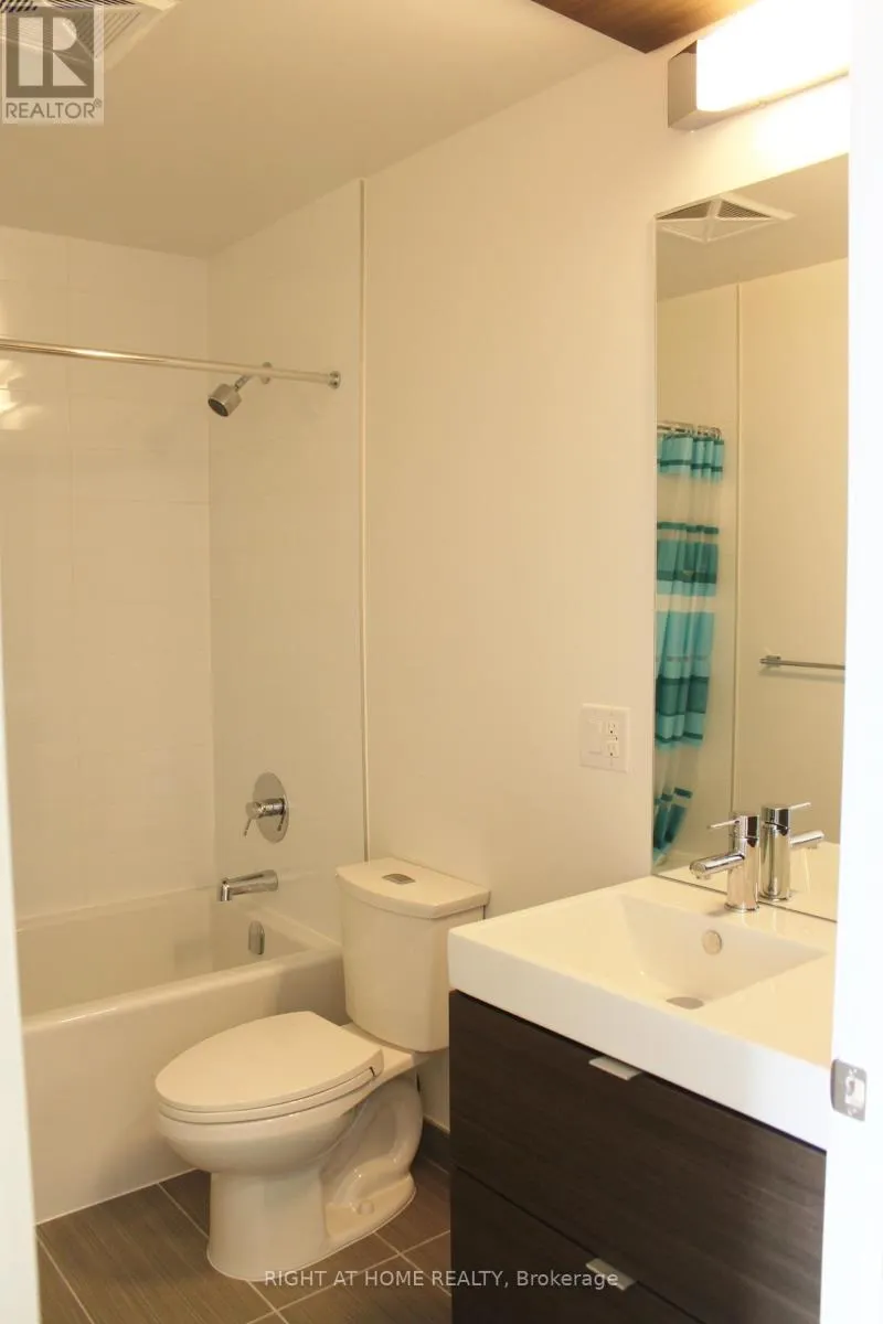 1010 - 62 FOREST MANOR ROAD