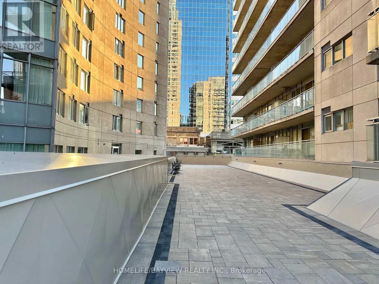 610 - 210 VICTORIA STREET