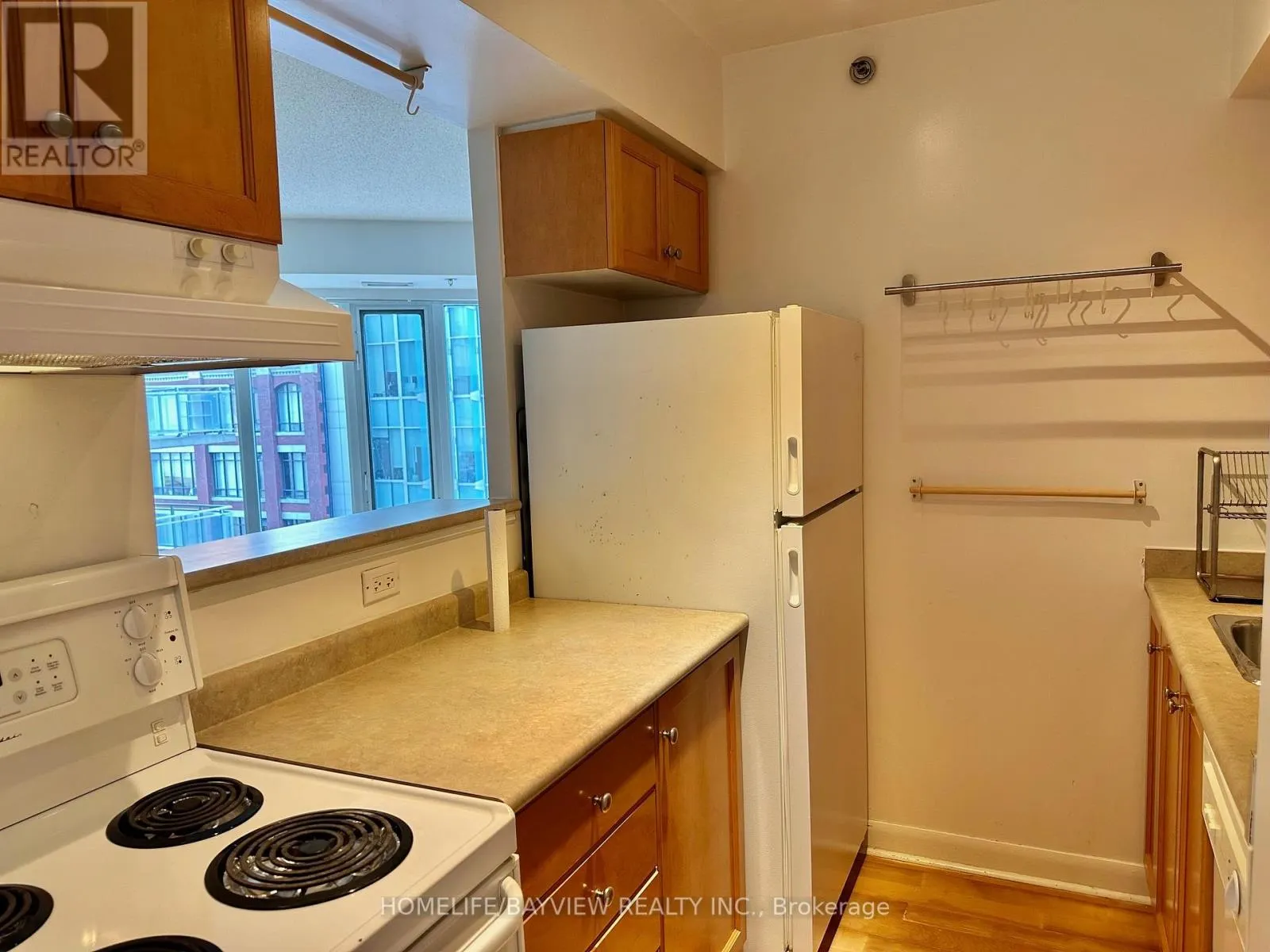 610 - 210 VICTORIA STREET