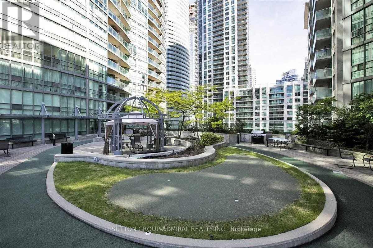 228 - 51 LOWER SIMCOE STREET