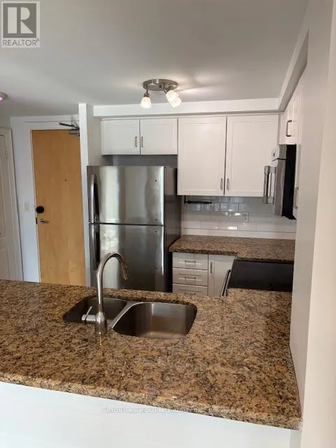 1506 - 212 EGLINTON AVENUE E