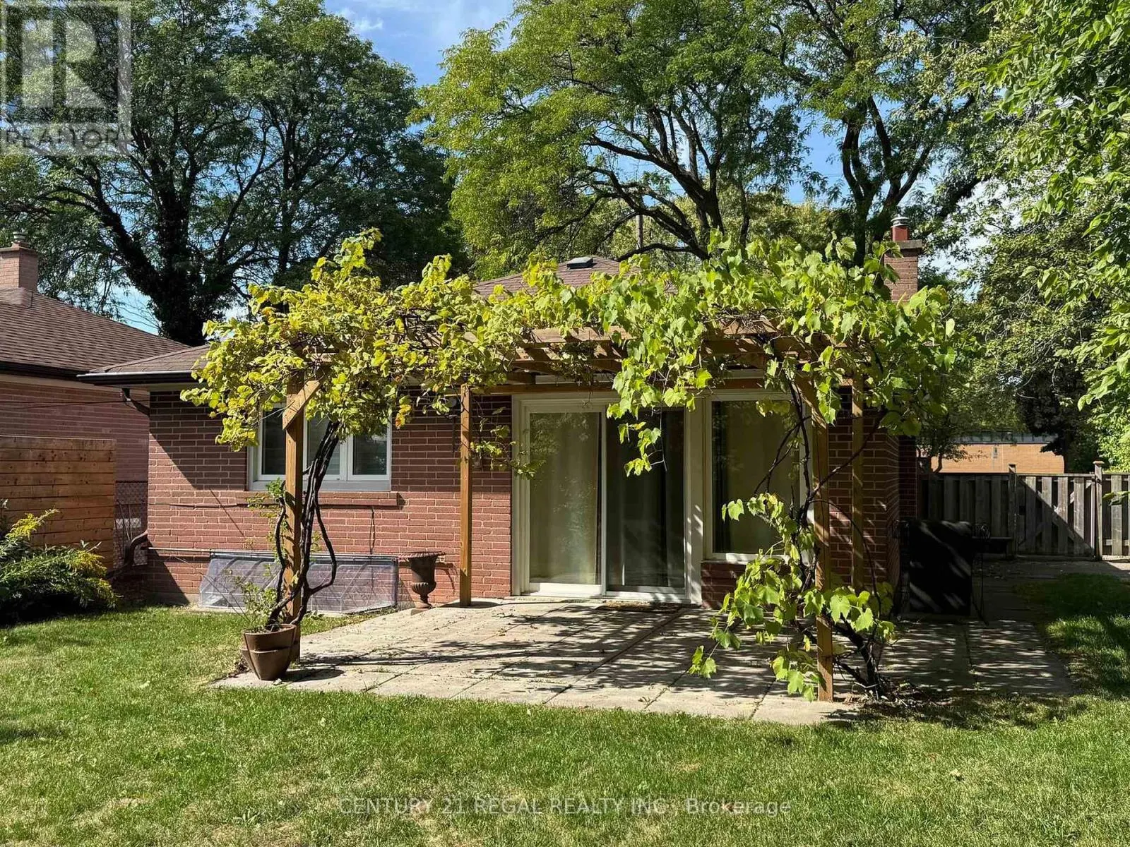 25 EVERMEDE DRIVE