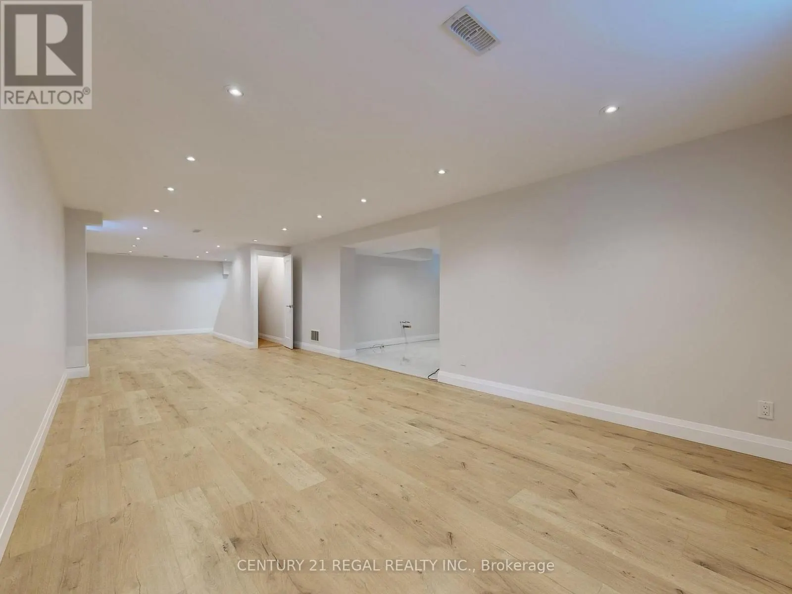 25 EVERMEDE DRIVE