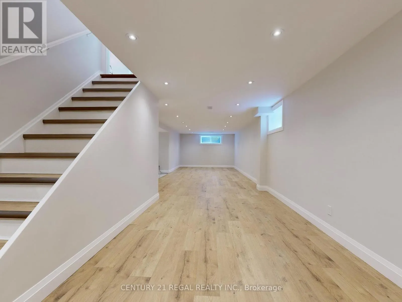 25 EVERMEDE DRIVE
