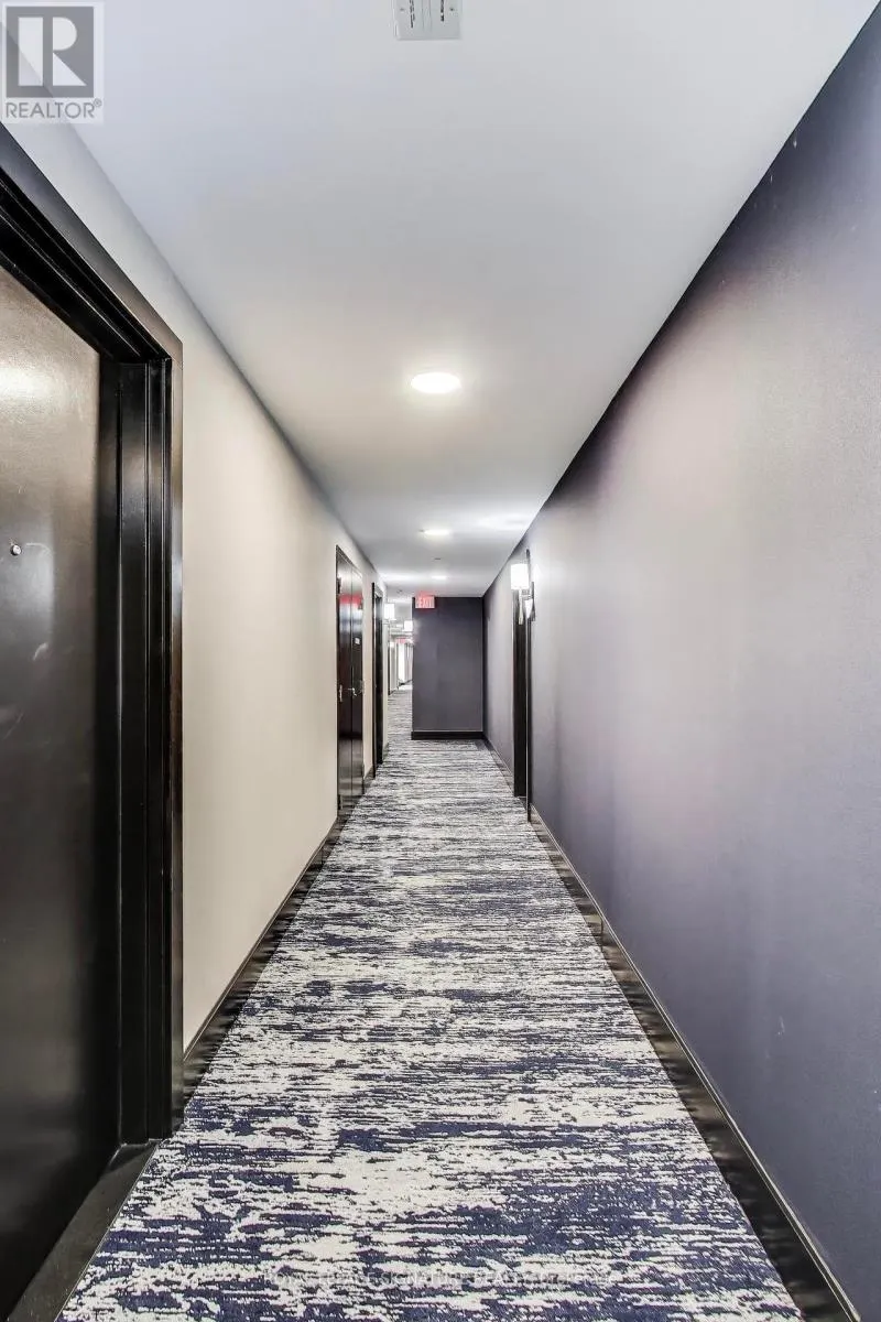 621 - 120 DALLIMORE CIRCLE