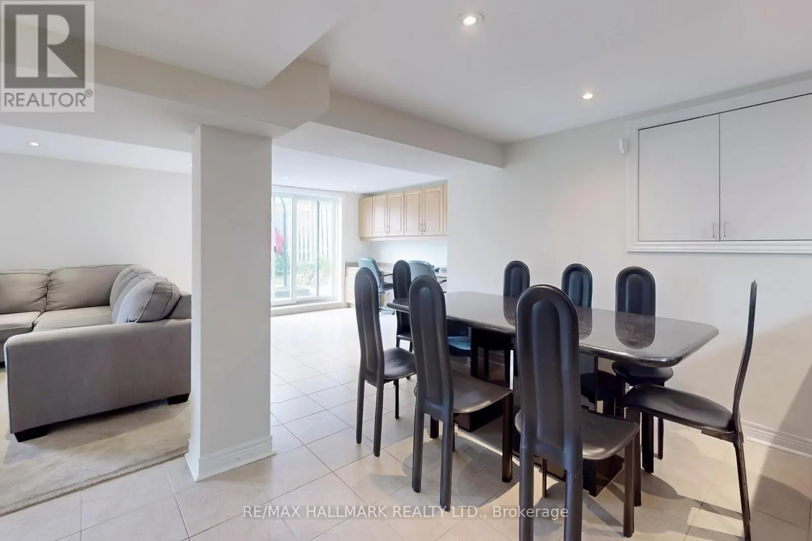 2 BUTTERFIELD DRIVE