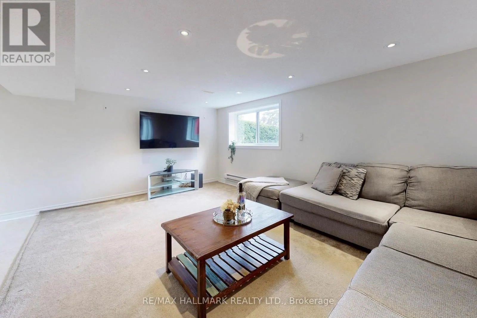 2 BUTTERFIELD DRIVE