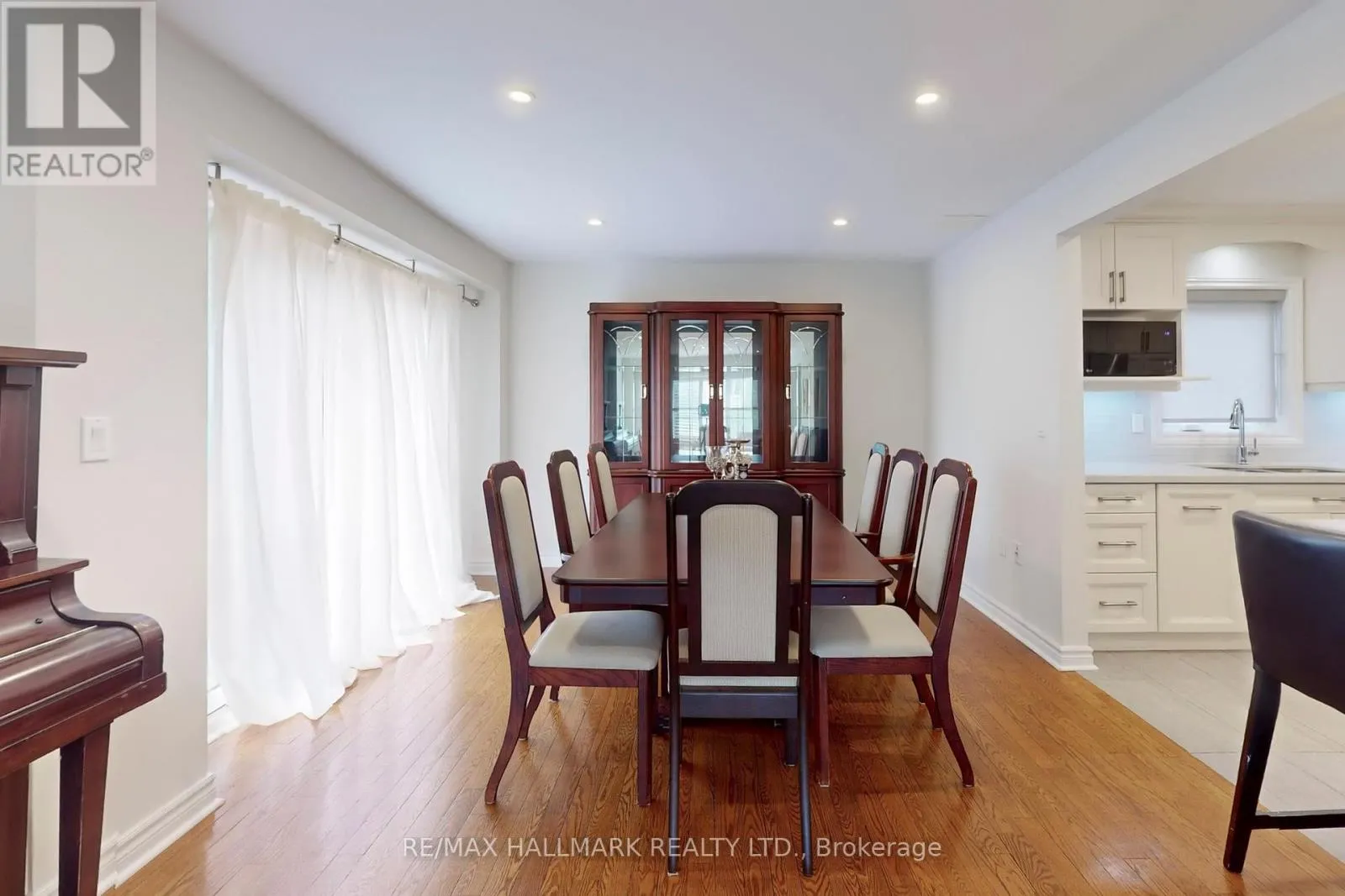 2 BUTTERFIELD DRIVE