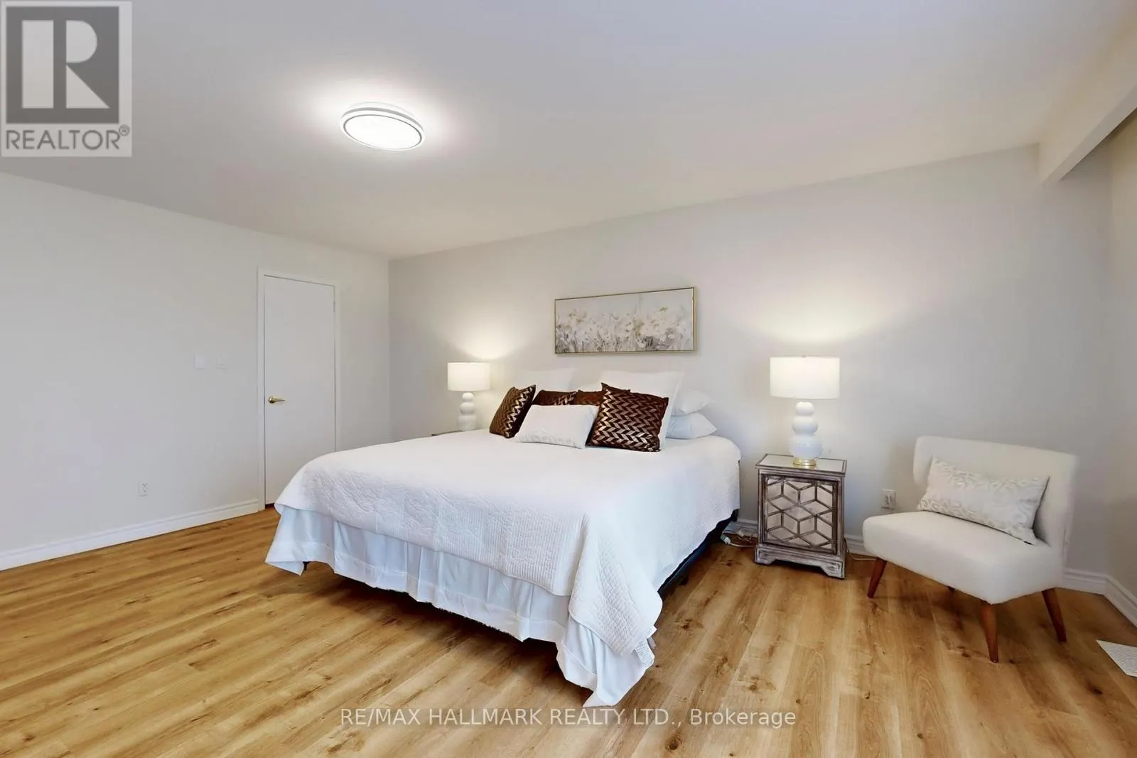 2 BUTTERFIELD DRIVE