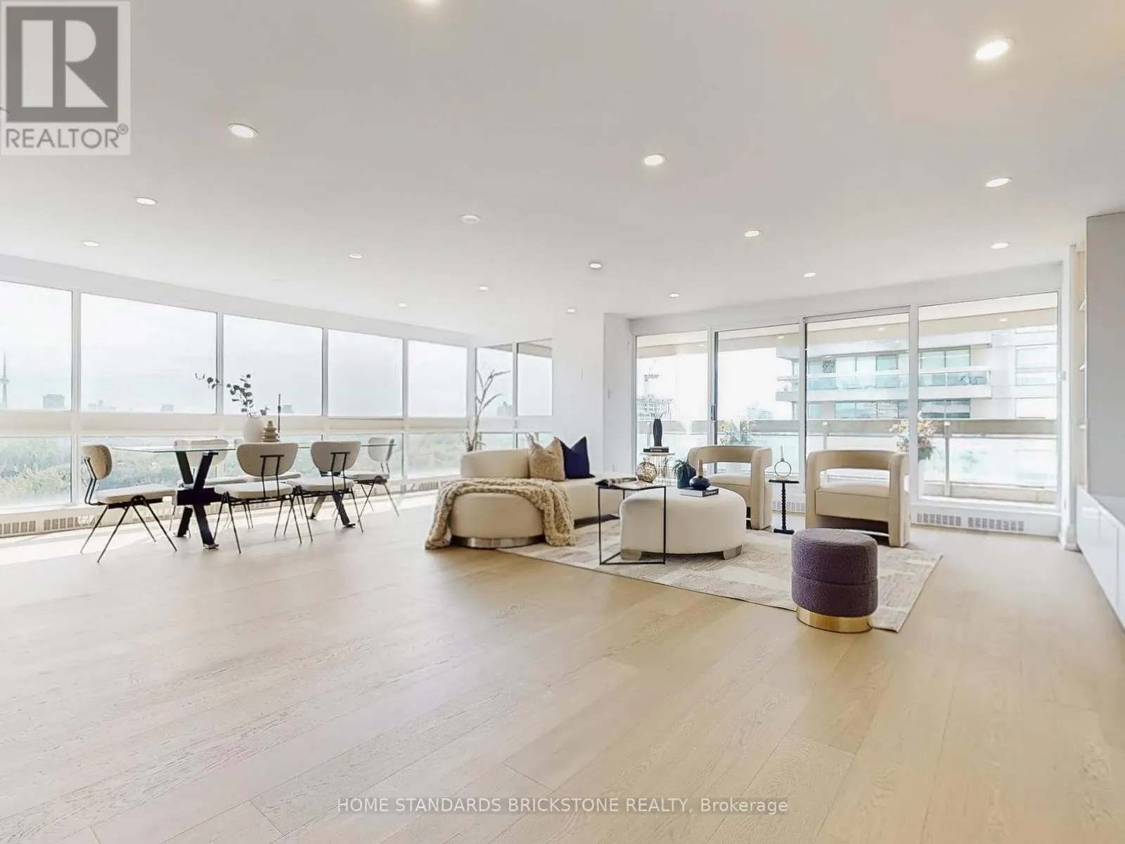 1102 - 61 ST CLAIR AVENUE W