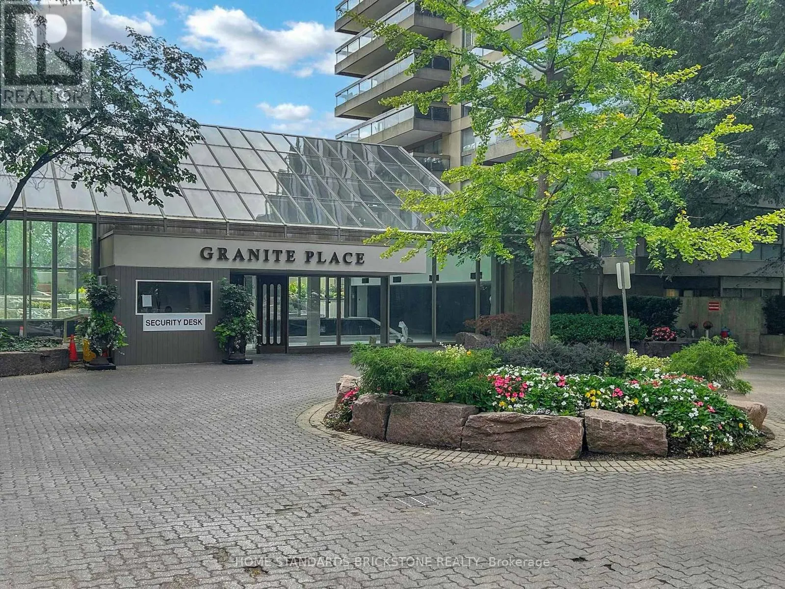 1102 - 61 ST CLAIR AVENUE W