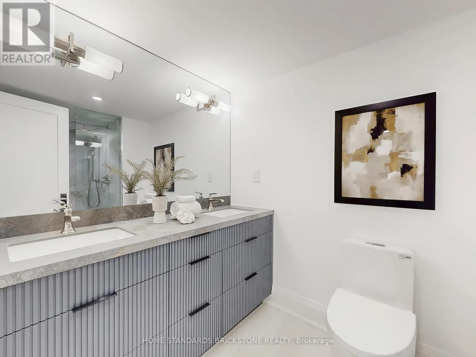 1102 - 61 ST CLAIR AVENUE W