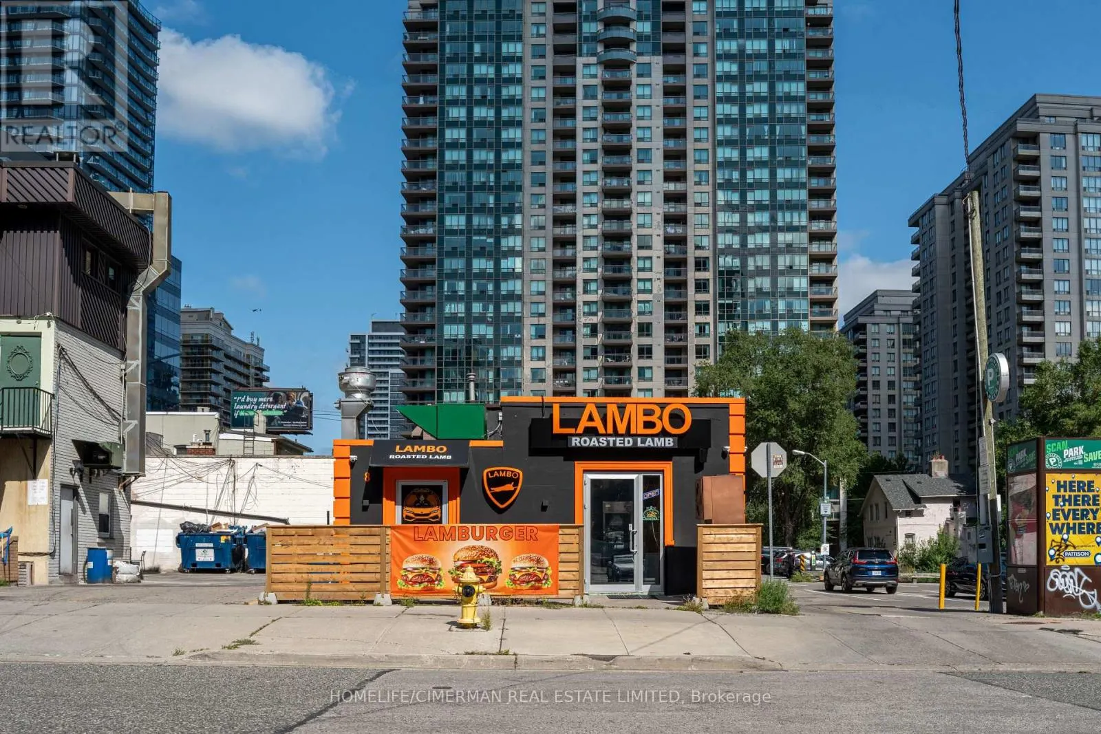 8 KINGSDALE AVENUE