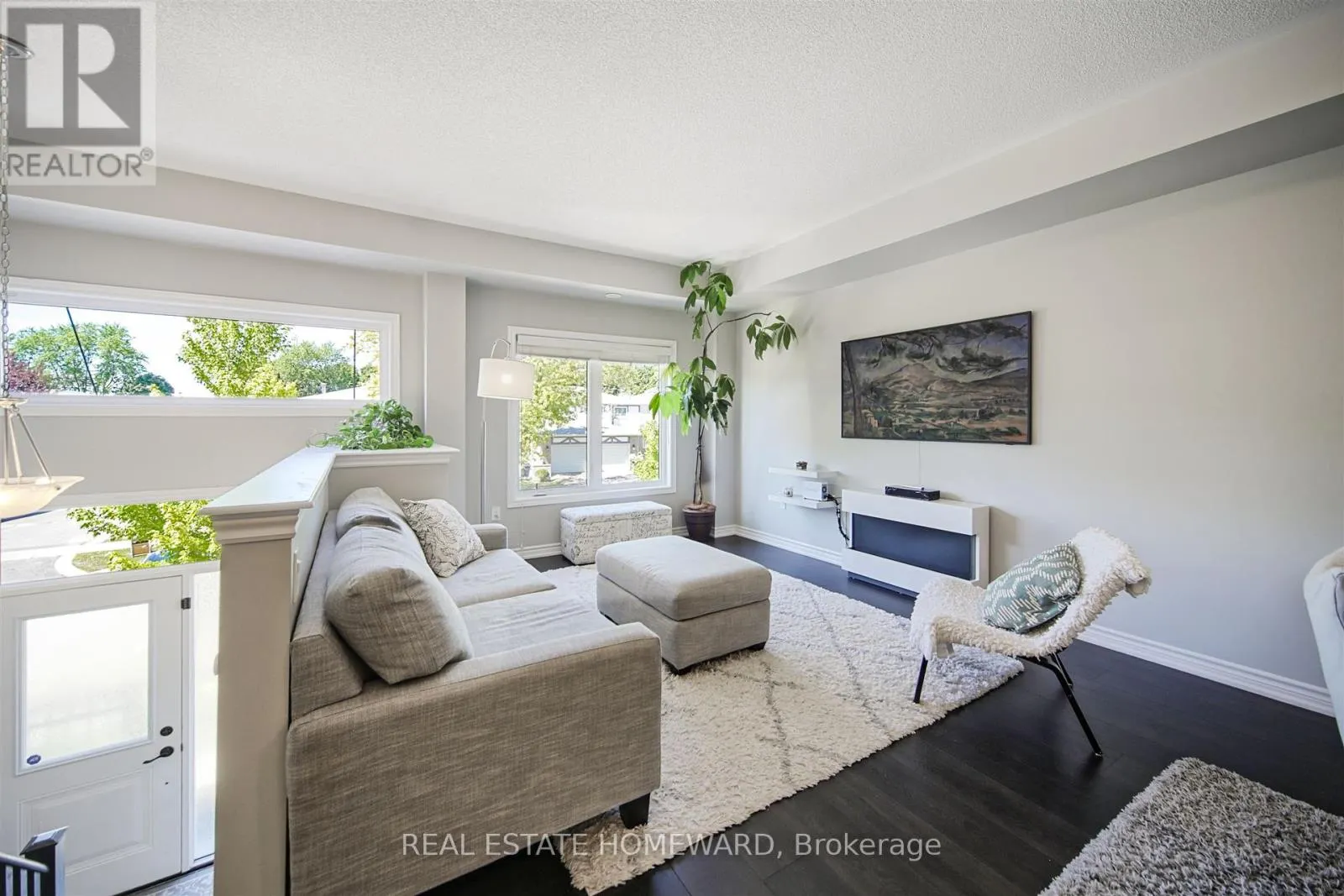 55 ANTIBES DRIVE