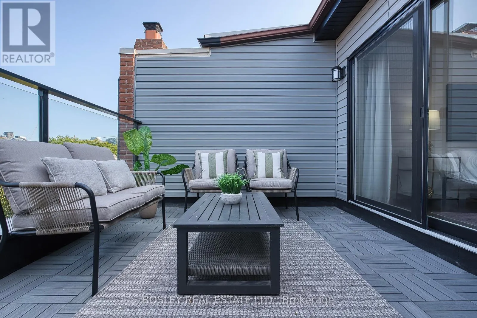 81 BEACONSFIELD AVENUE