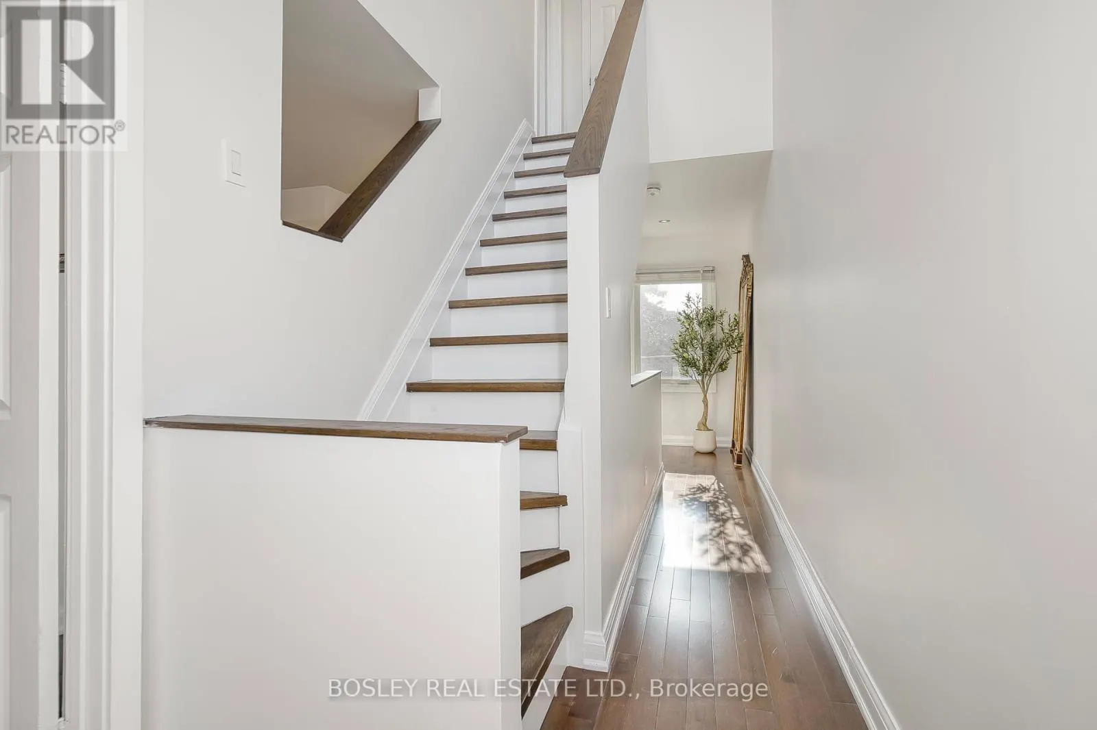 81 BEACONSFIELD AVENUE